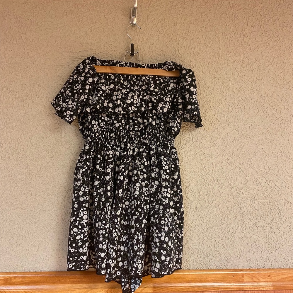 Off the shoulder floral print romper